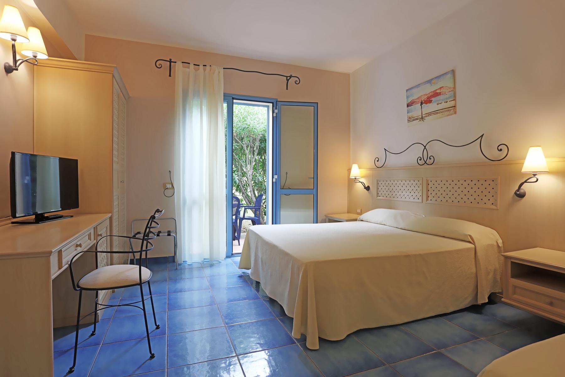 Hotel Ipomea Club Capo Vaticano Esterno foto