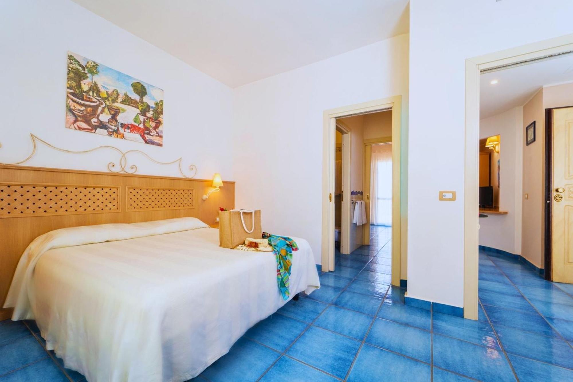 Hotel Ipomea Club Capo Vaticano Esterno foto