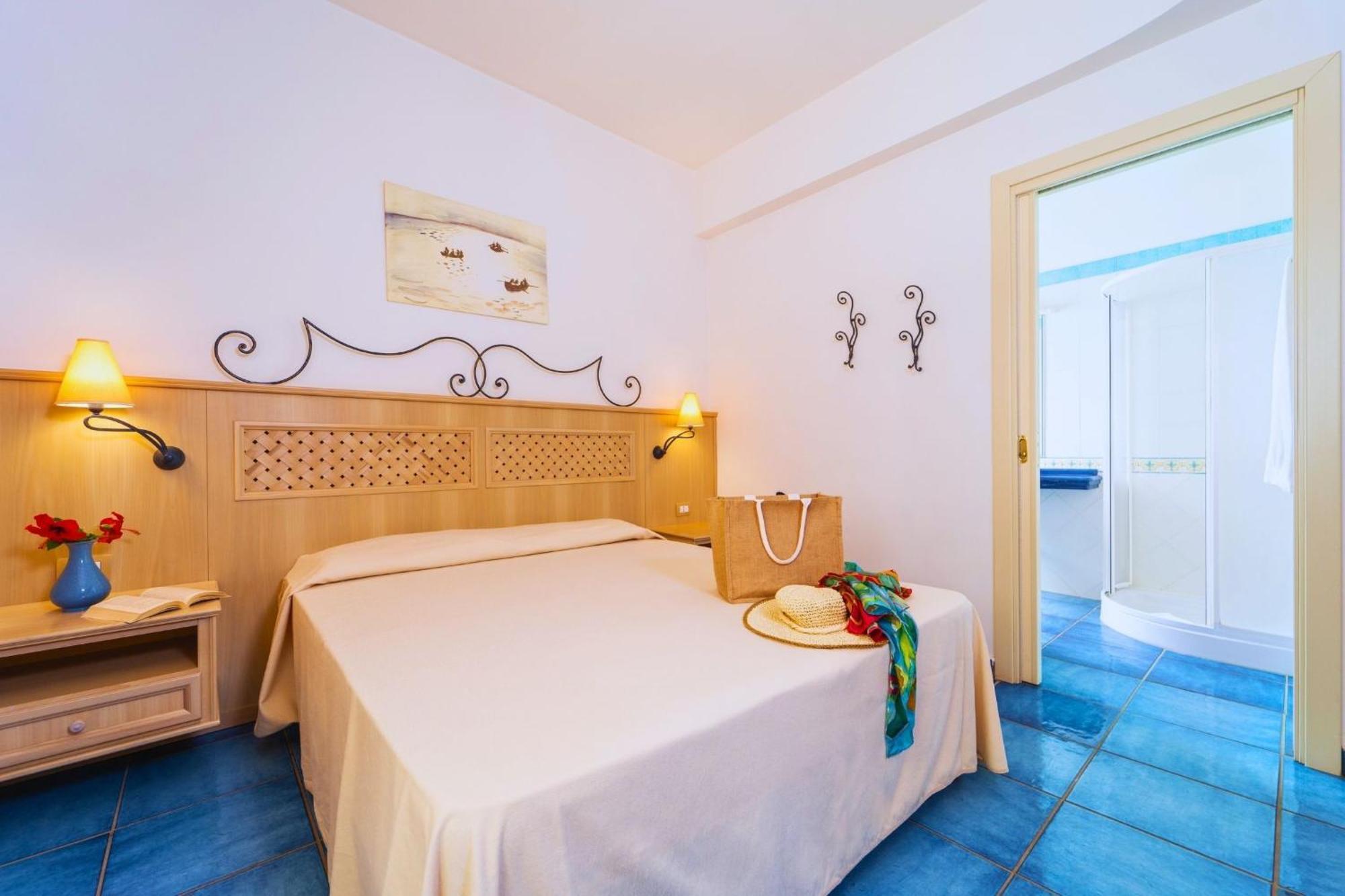 Hotel Ipomea Club Capo Vaticano Esterno foto