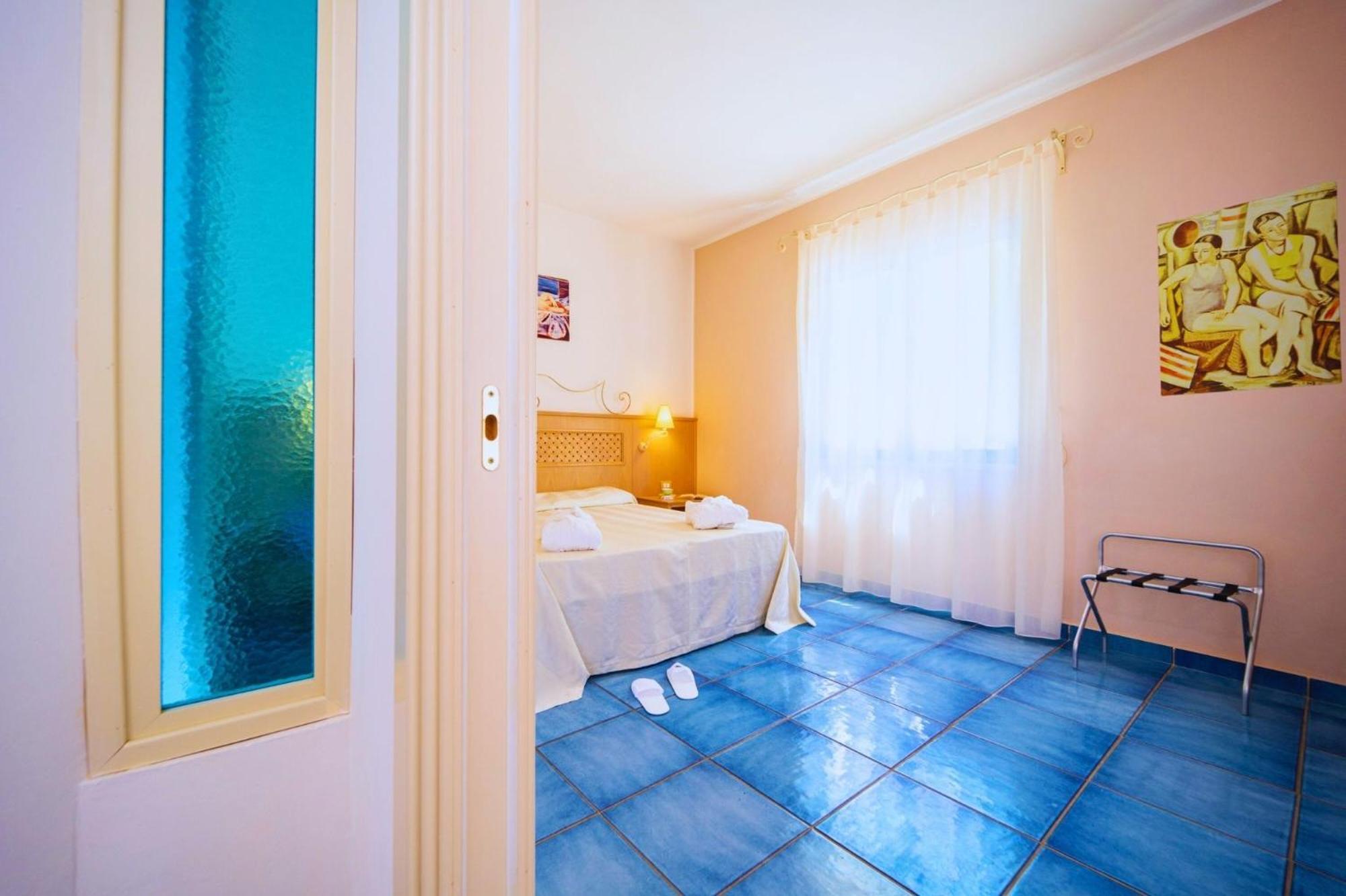 Hotel Ipomea Club Capo Vaticano Esterno foto